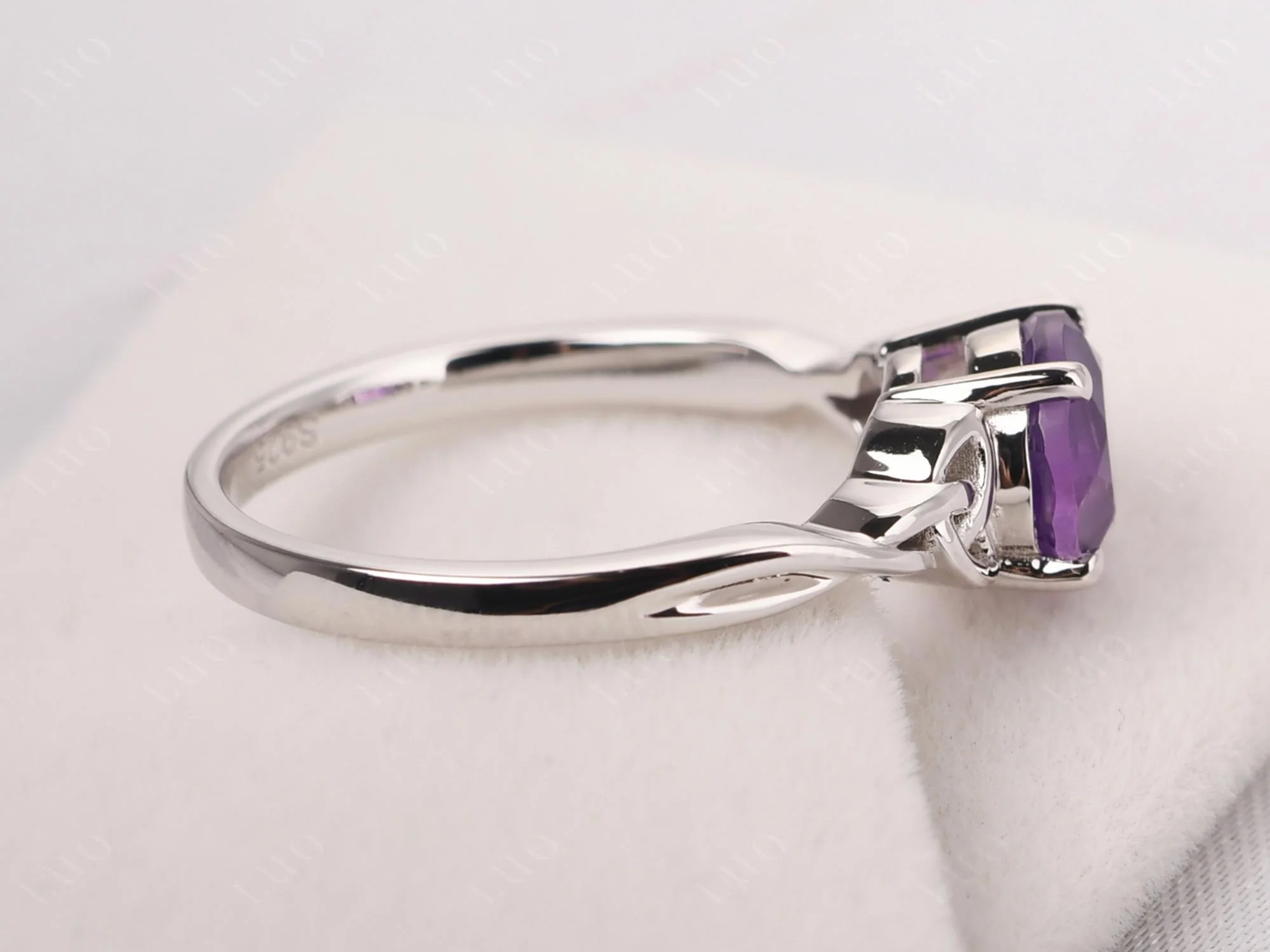 Round Cut Amethyst Celtic Ring - Image 32