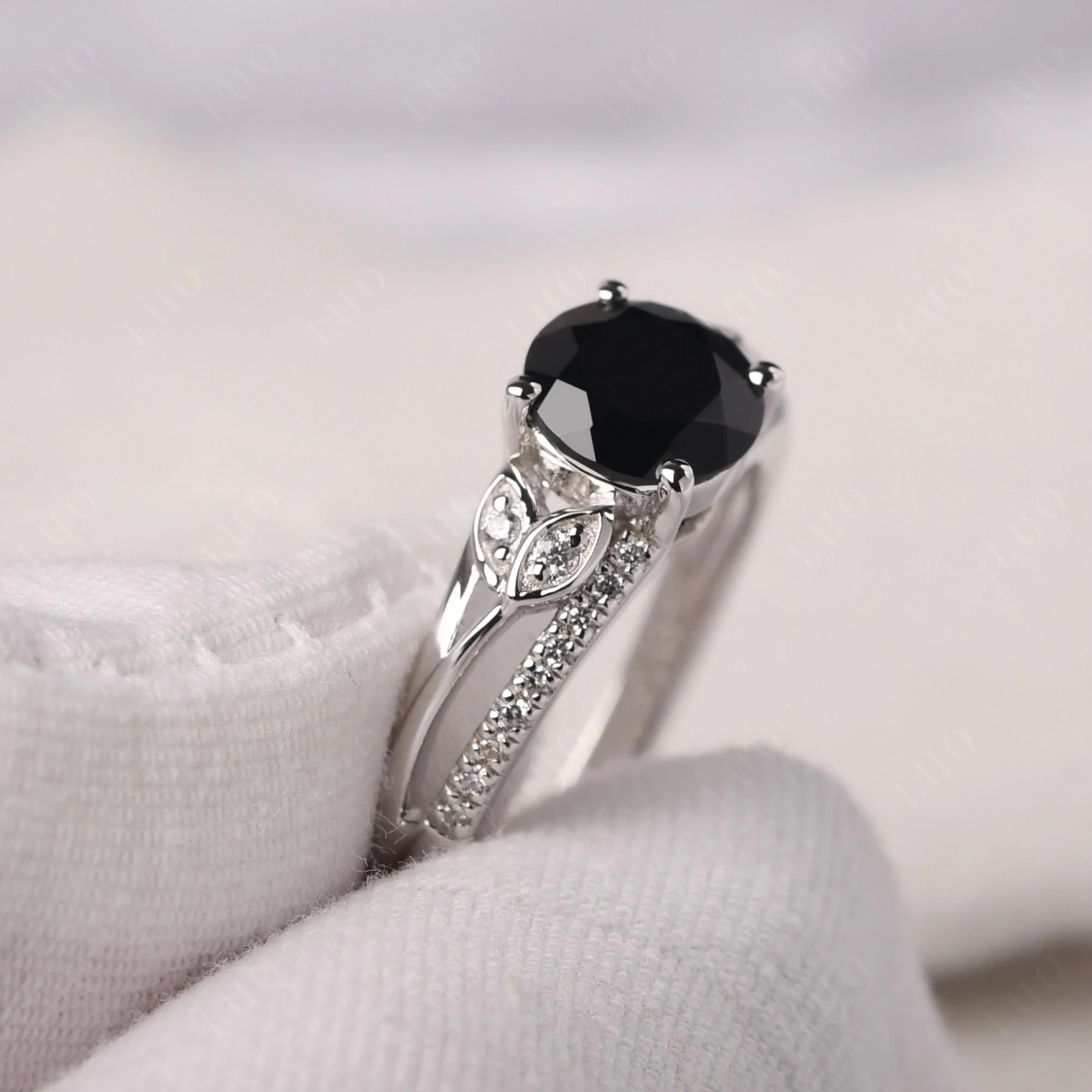 Leaf Inspired Black Spinel Engagement Ring - Image 11