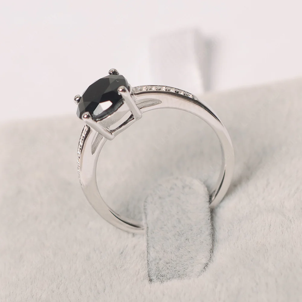 Round Cut Black Spinel Ring - Image 3