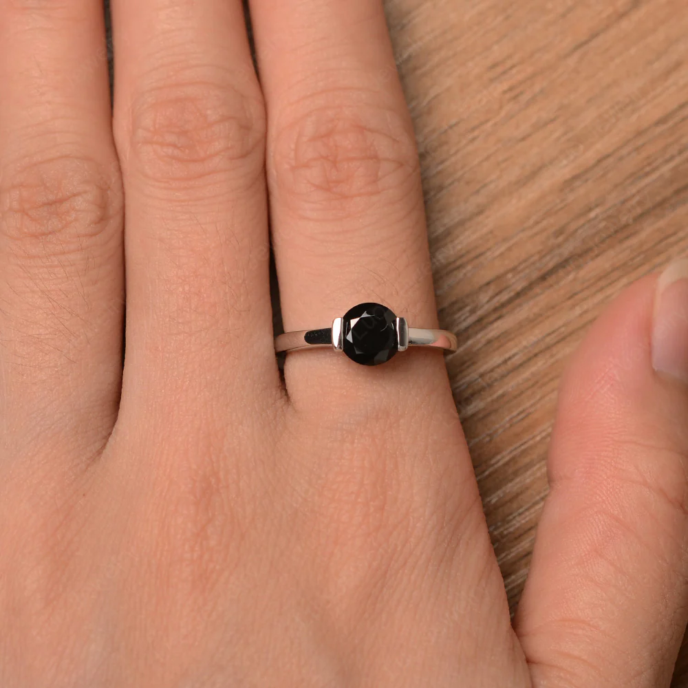 Round Cut Black Spinel Solitaire Bezel Ring - Image 4
