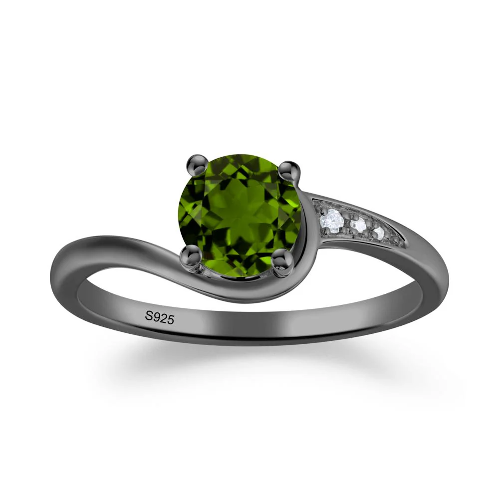 Round Cut Diopside Bypass Ring - Image 7
