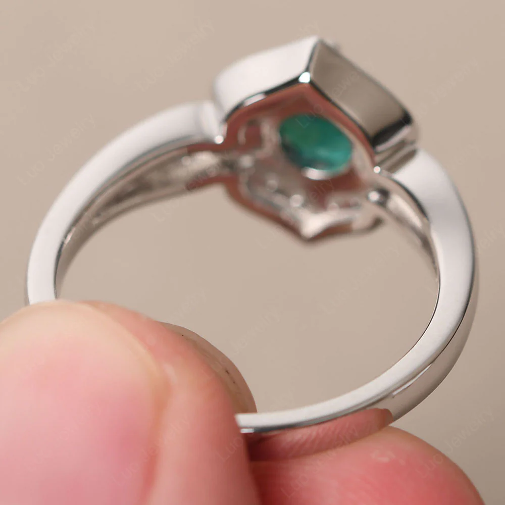 Round Cut Emerald Dainty Engagement Ring - Image 3