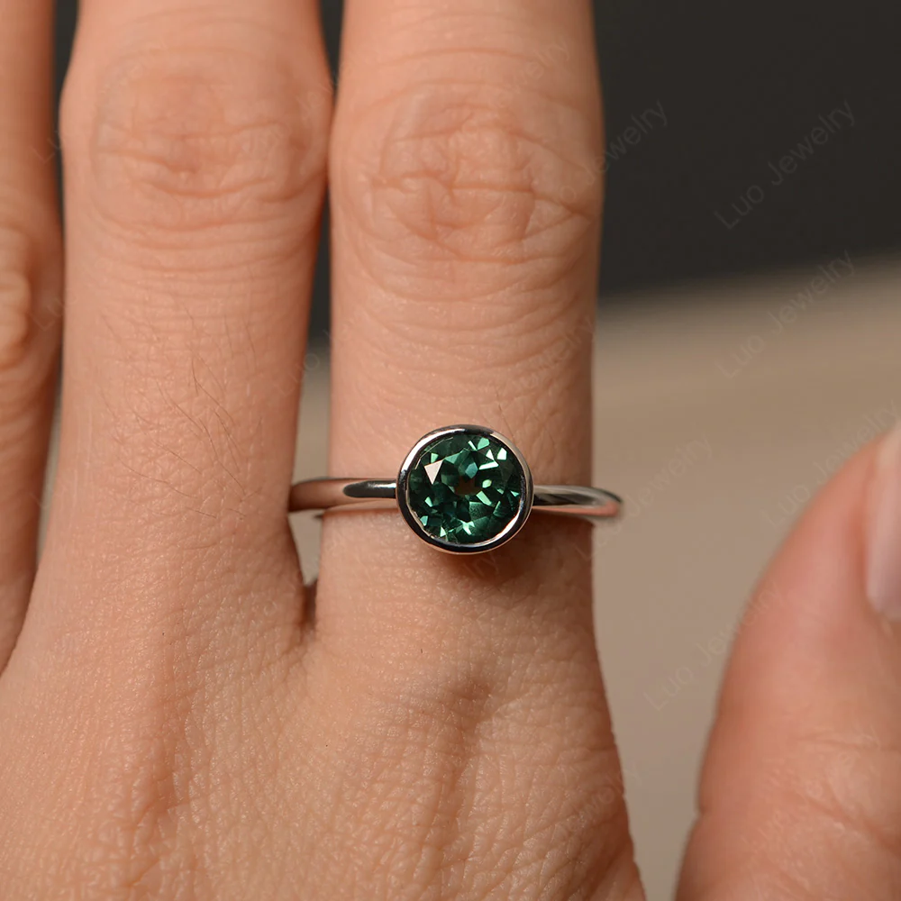Green Sapphire Round Bezel Engagement Ring - Image 4