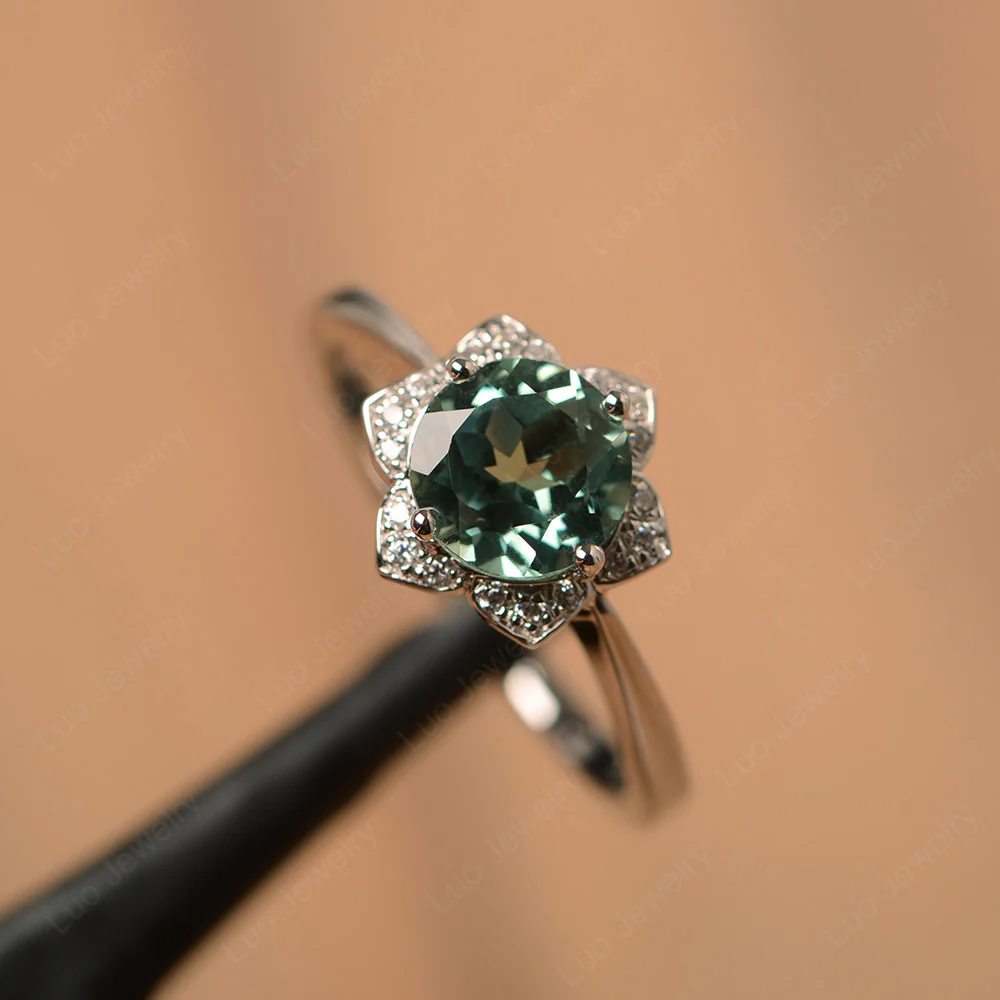 Green Sapphire Lotus Ring - Image 4