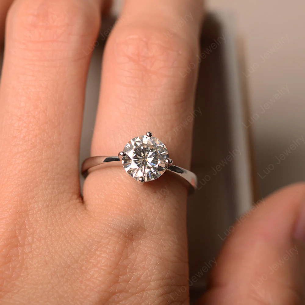 Moissanite Compass Prong Engagement Ring - Image 4