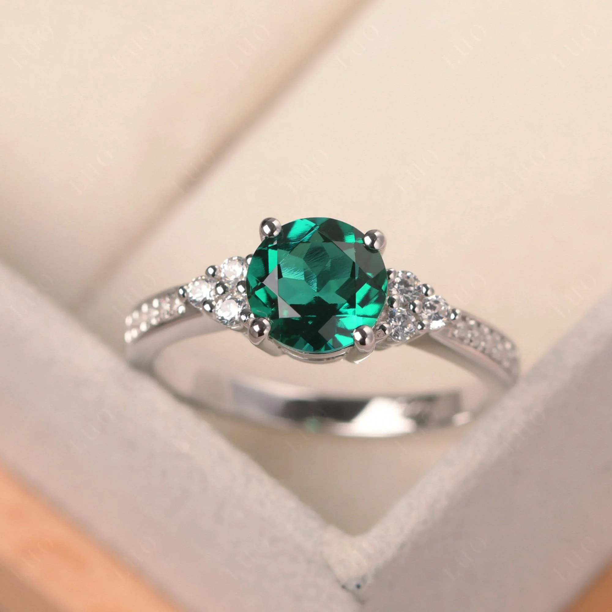 Round Cut Emerald Engagement Ring - Image 29