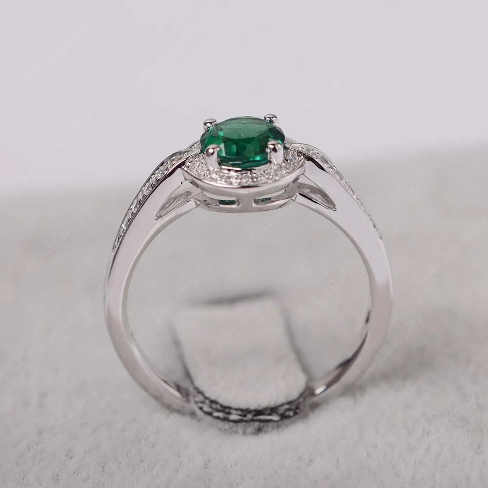 Round Cut Emerald Halo Ring - Image 3