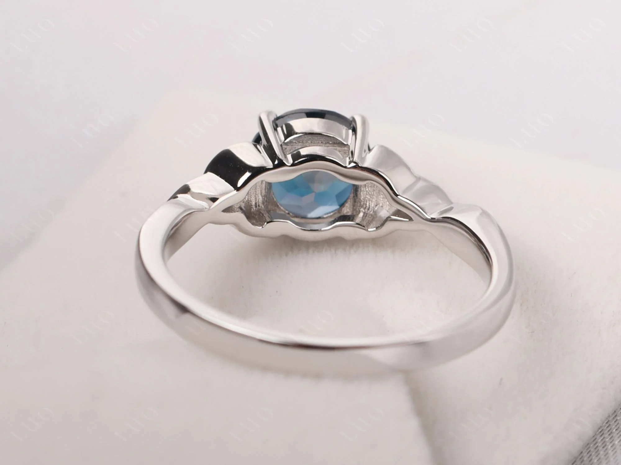 Round Cut London Blue Topaz Celtic Ring - Image 31