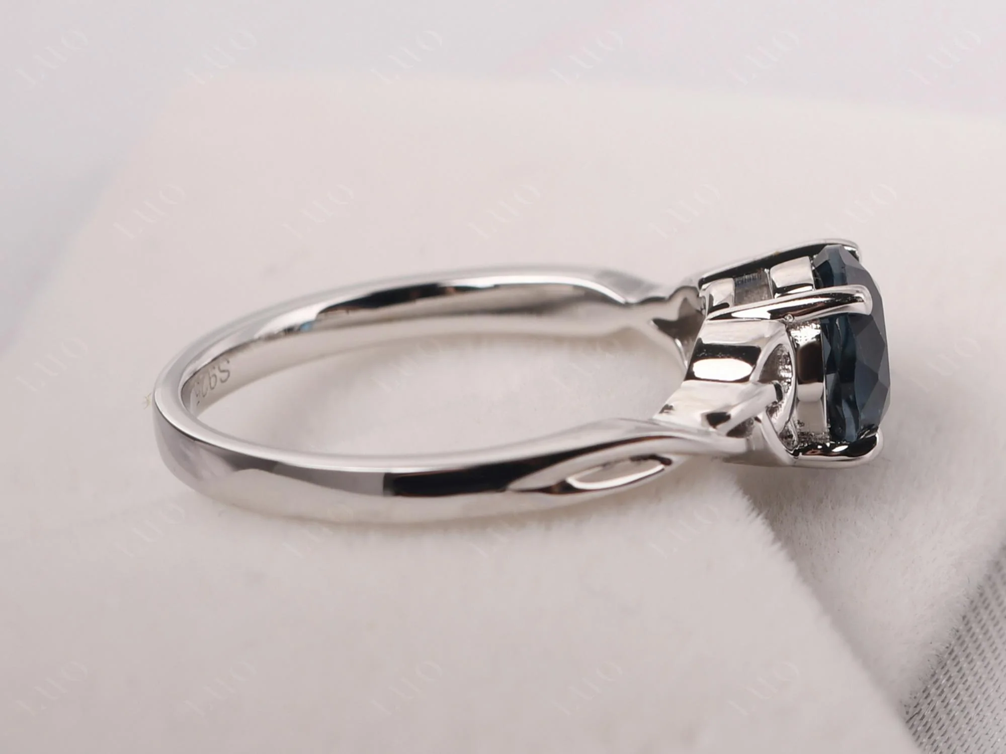 Round Cut London Blue Topaz Celtic Ring - Image 32