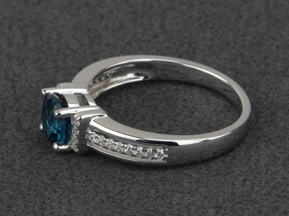 London Blue Topaz Triple Shank Ring - Image 2