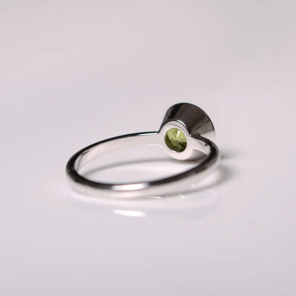 Round Peridot Bezel Set Engagement Ring - Image 4