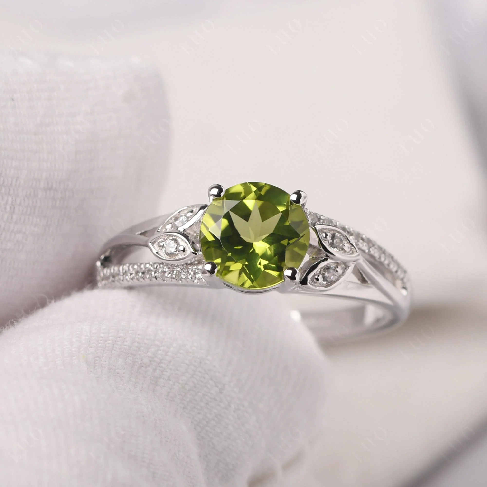 Leaf Inspired Peridot Engagement Ring - Image 10