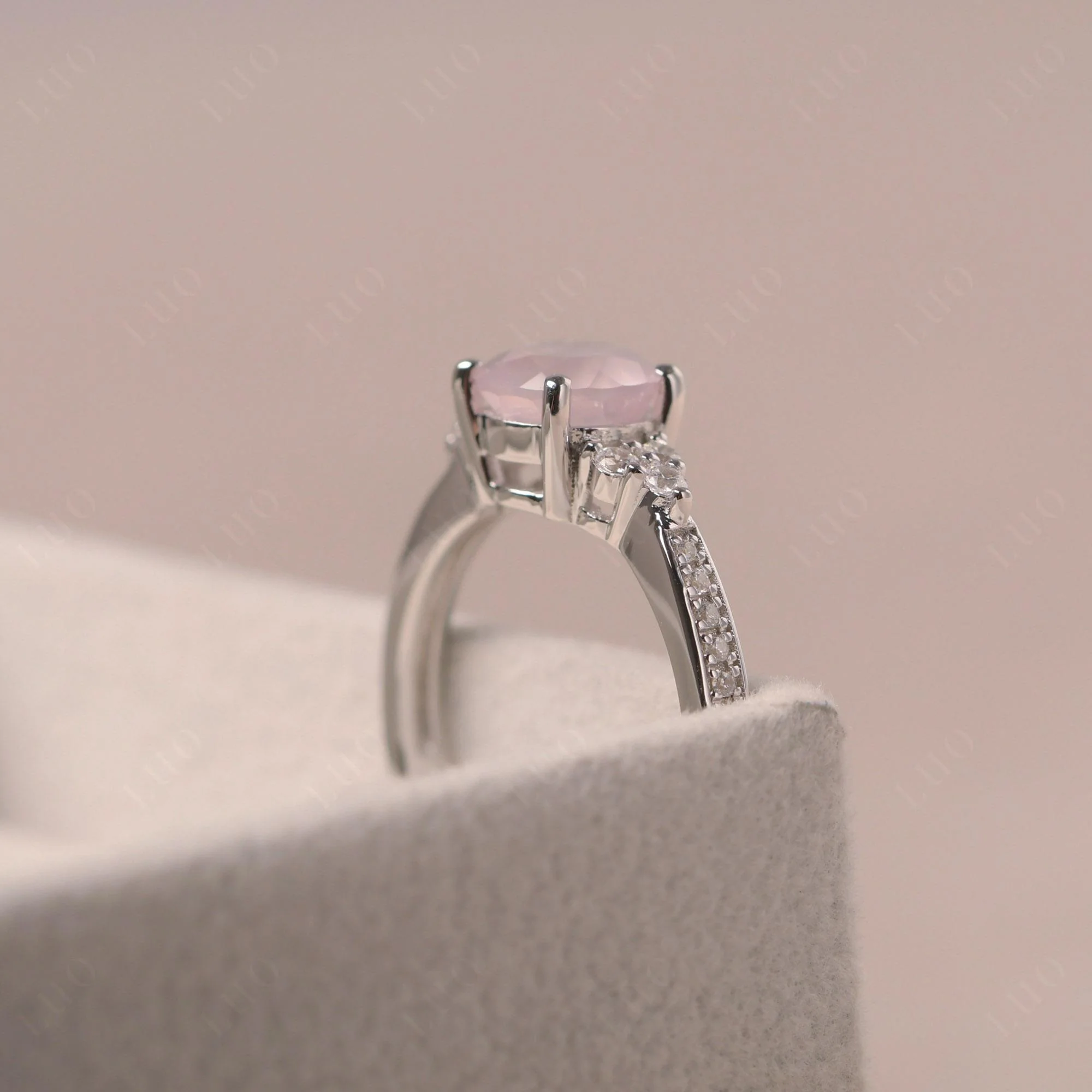 Round Cut Rose Quartz Engagement Ring - Image 32