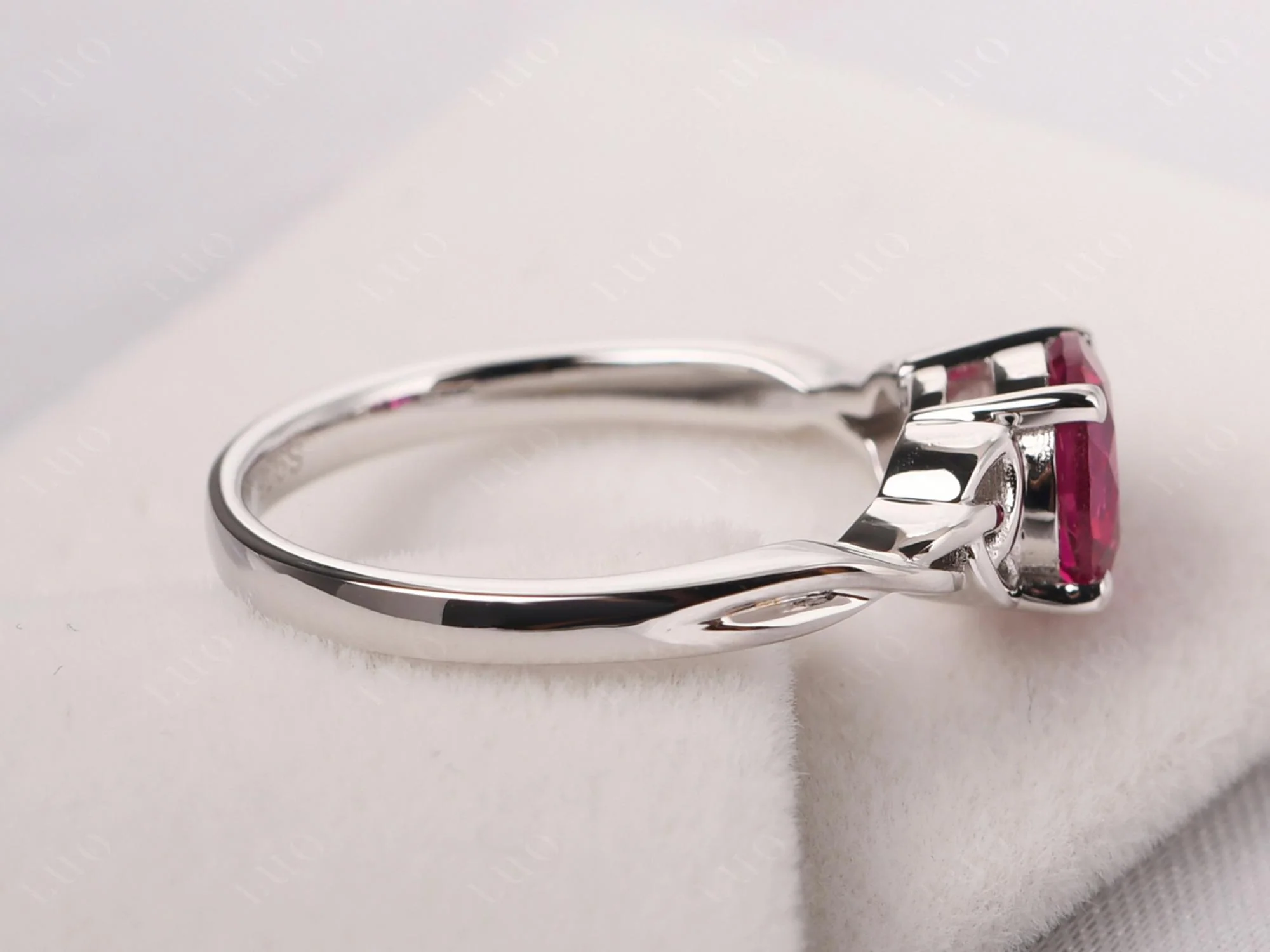 Round Cut Ruby Celtic Ring - Image 32