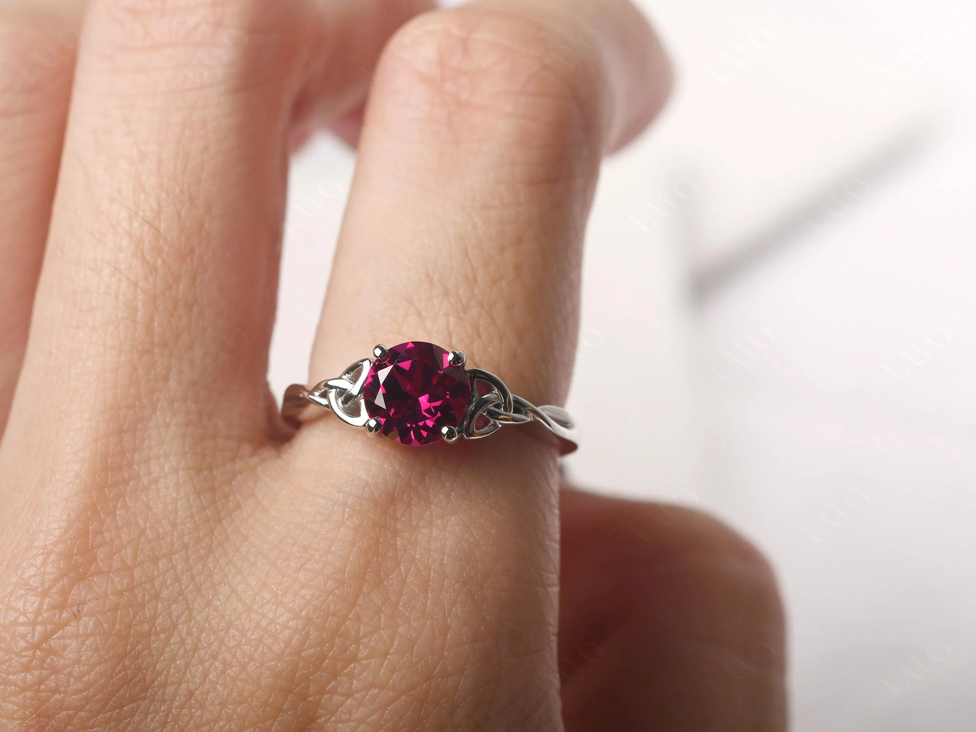 Round Cut Ruby Celtic Ring - Image 33