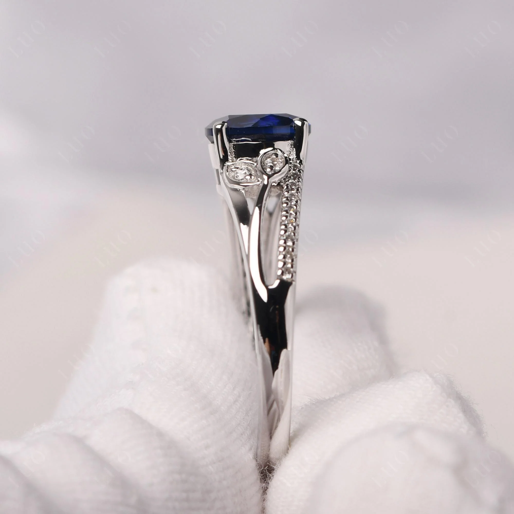 Leaf Inspired Sapphire Engagement Ring - Image 13