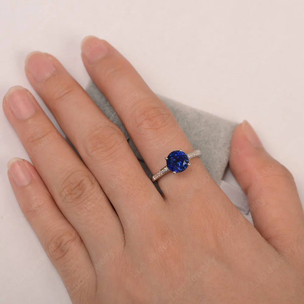 Round Cut Sapphire Ring - Image 2