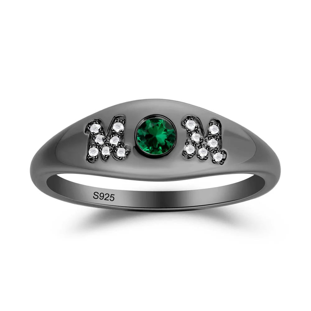 Round Emerald Mom Ring - Image 7