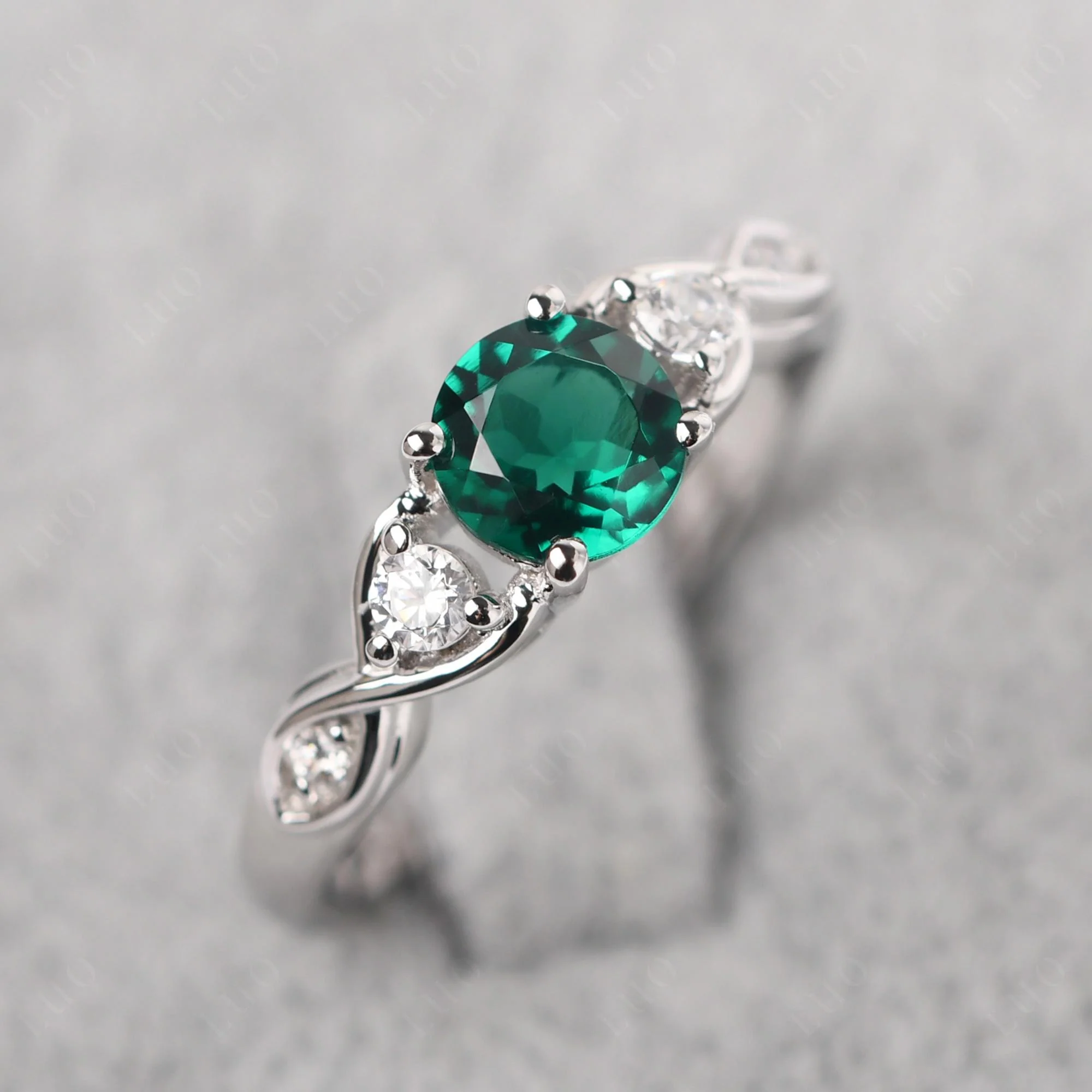 Emerald Twisted Ring - Image 30