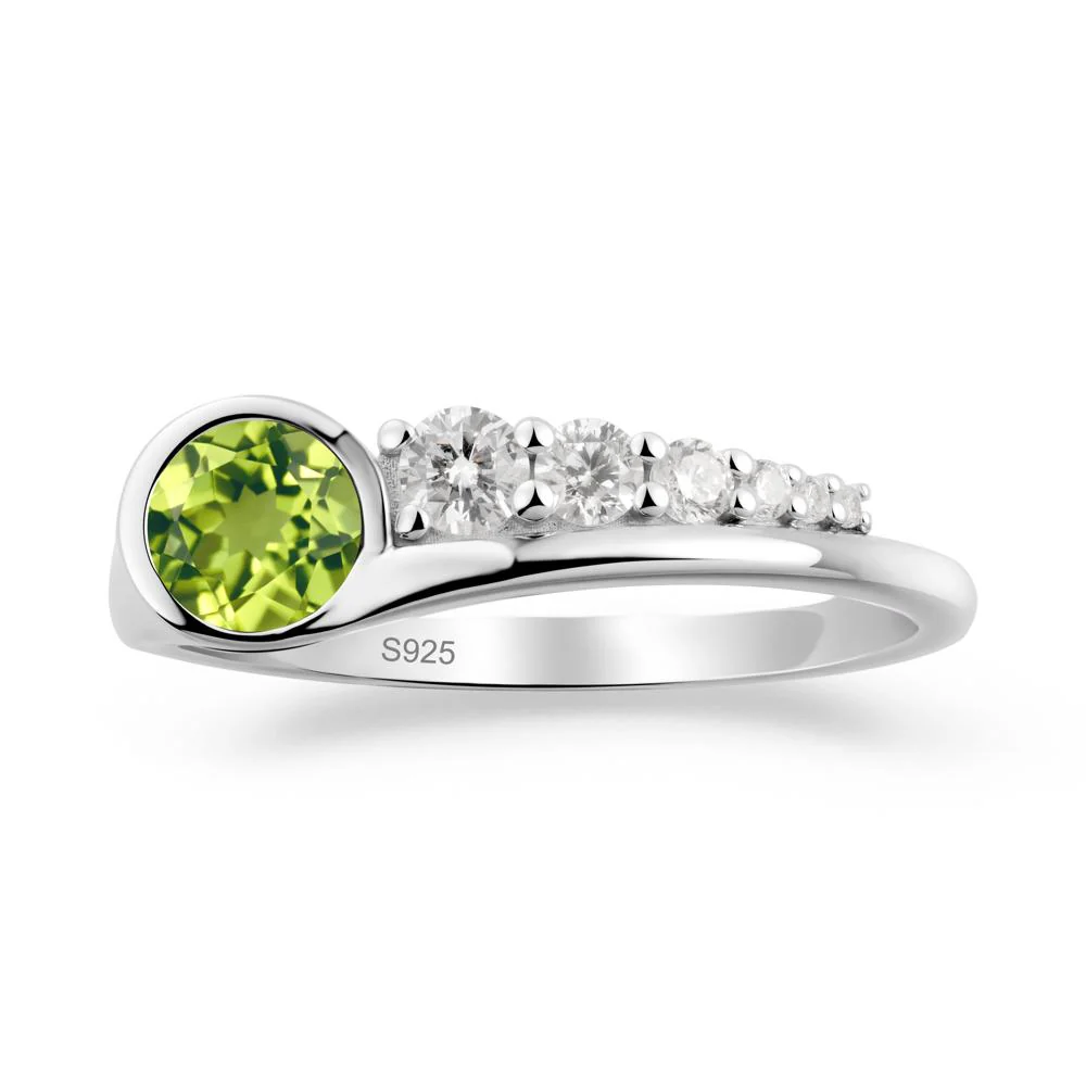 Round Peridot Graduated Bubble Ring - Image 4