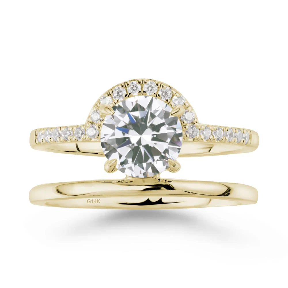 Round Shaped Cubic Zirconia Ring In 18K Yellow Gold
