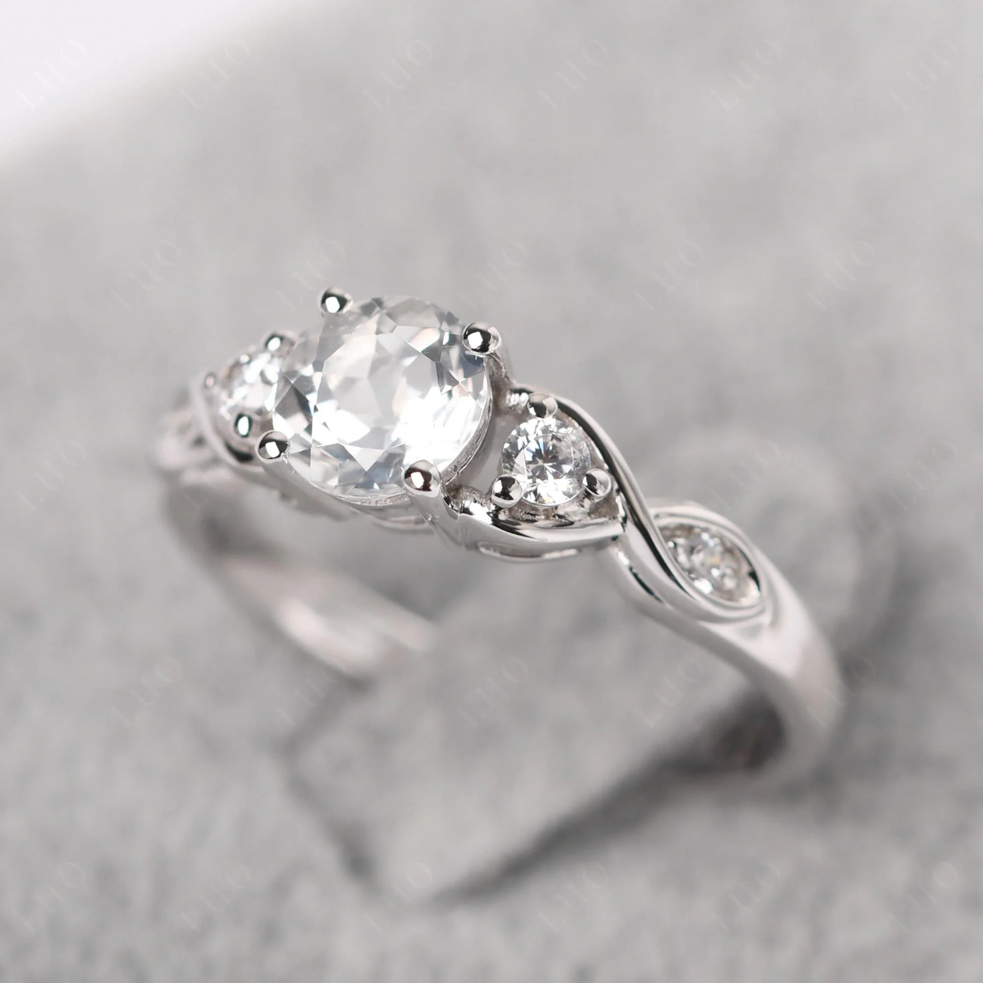 White Topaz Twisted Ring - Image 30