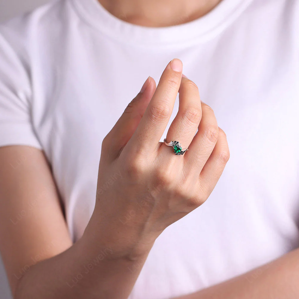 Heart Shaped Emerald Bat Ring - Image 6