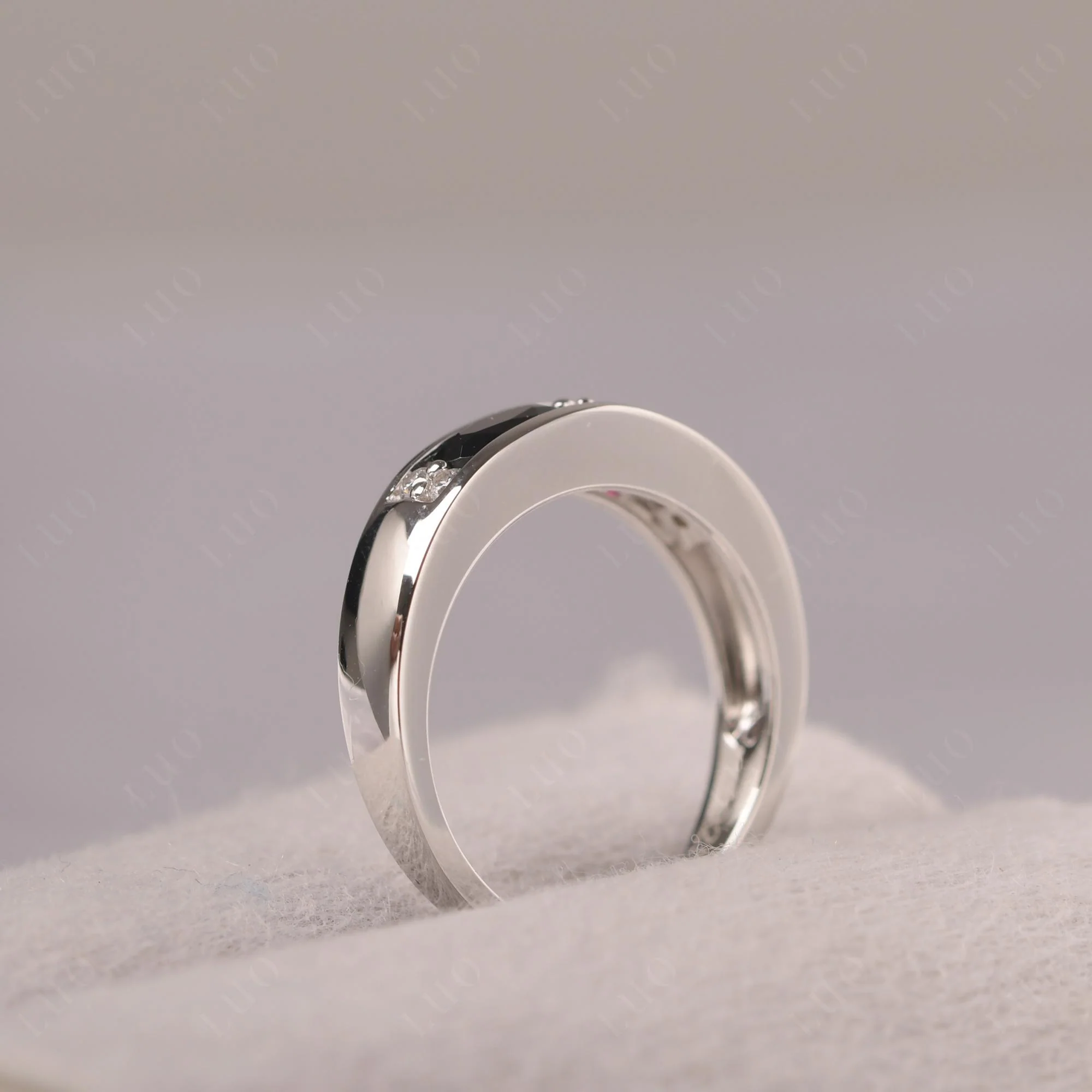 Oval Ruby and Black Spinel Ring - Image 13