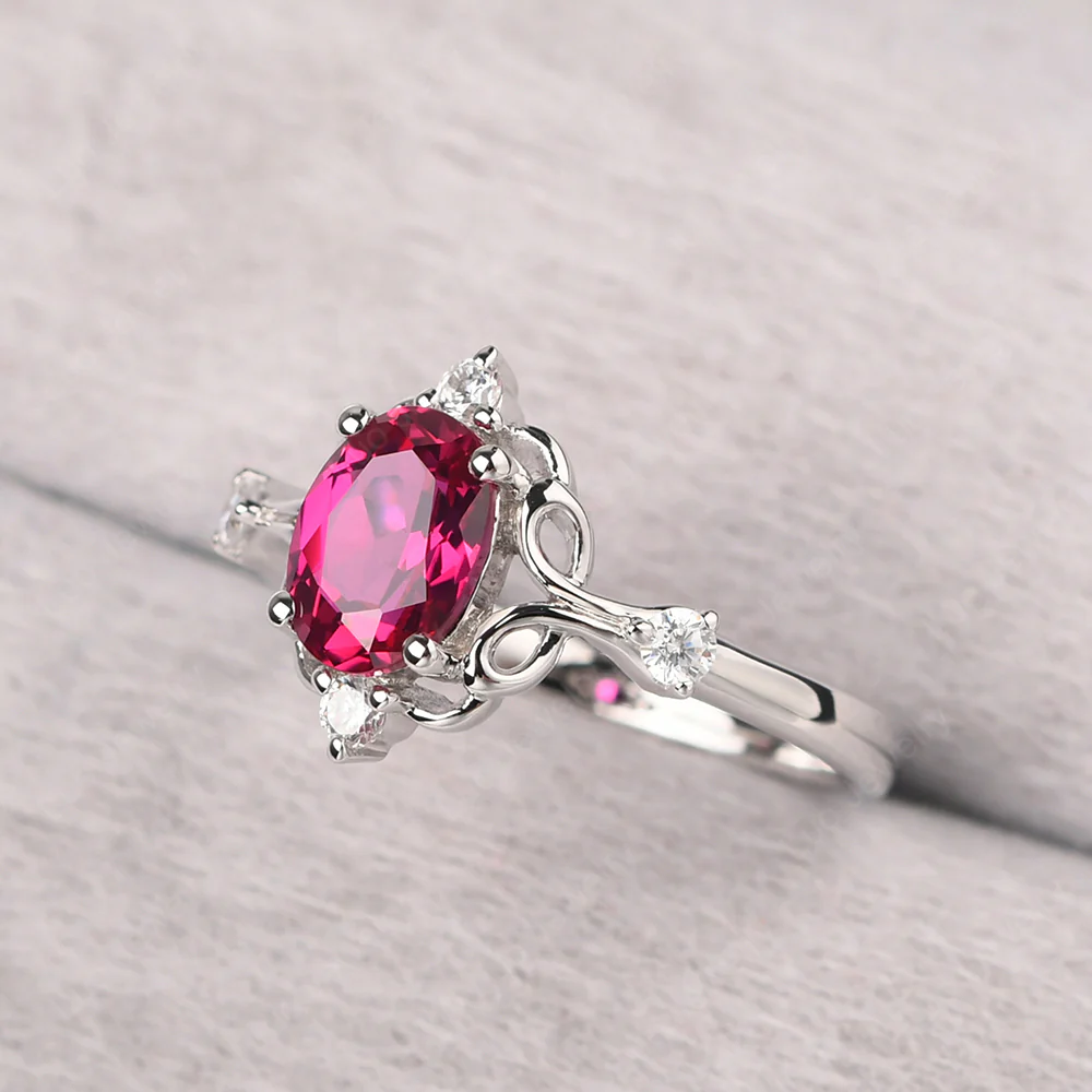 Vintage Style Ruby Engagement Ring - Image 2