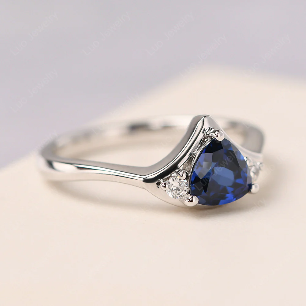 Scalloped Sapphire Engagement Ring - Image 2