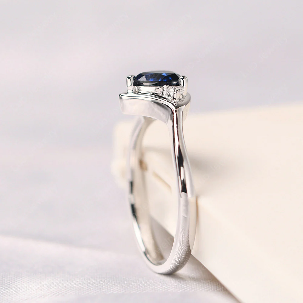 Scalloped Sapphire Engagement Ring - Image 4