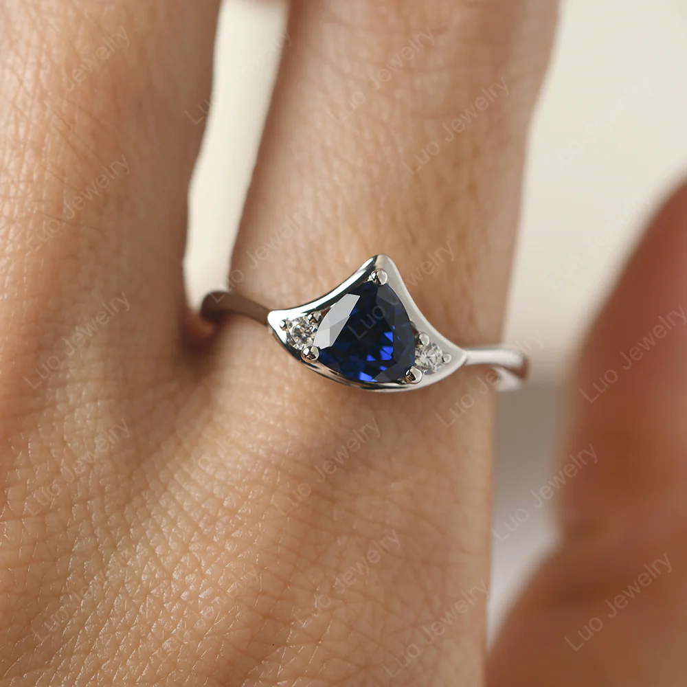 Scalloped Sapphire Engagement Ring - Image 5