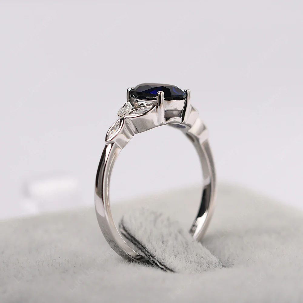 Oval Celtic Sapphire Ring - Image 4