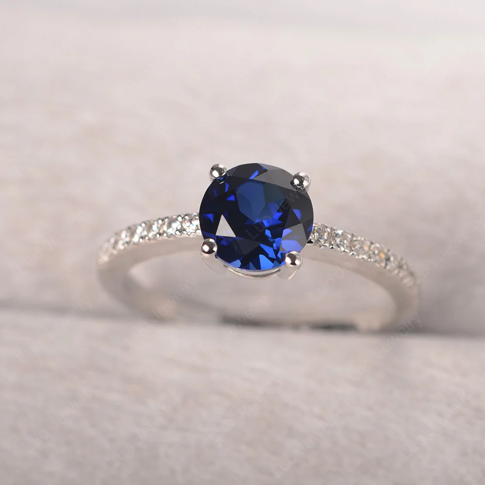 Simple Round Sapphire Ring