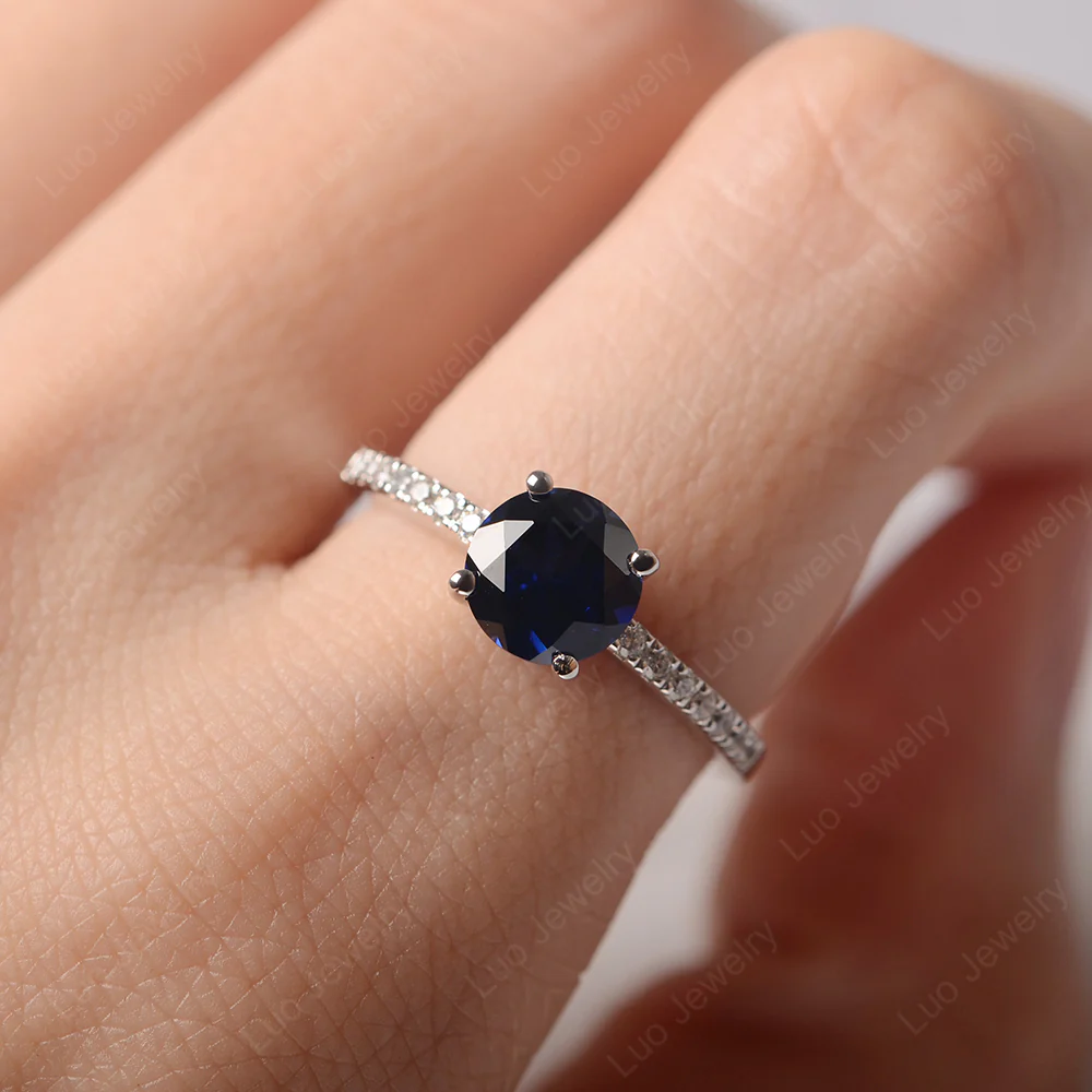 Simple Round Sapphire Ring - Image 5