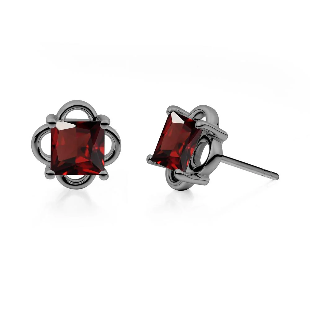 Scalloped Halo Garnet Stud Earrings