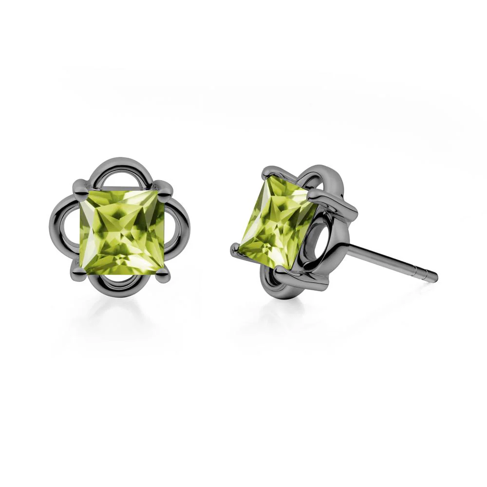 Scalloped Halo Peridot Stud Earrings