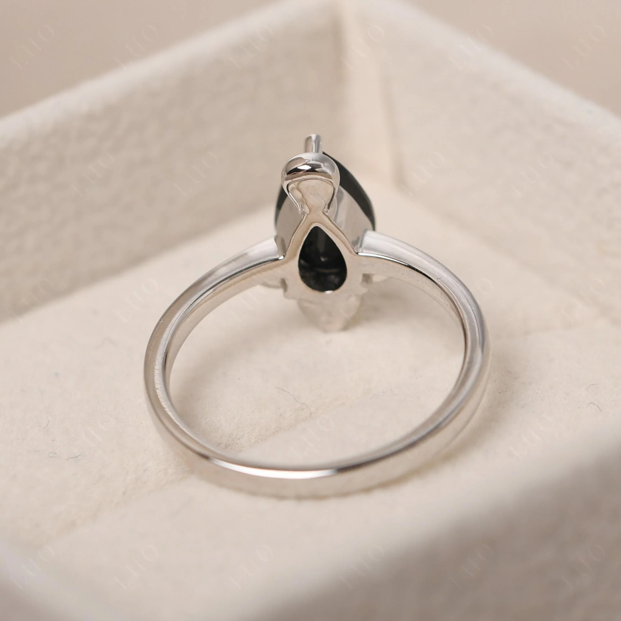 Pear Shaped Black Spinel Sea Lion Ring - Image 13