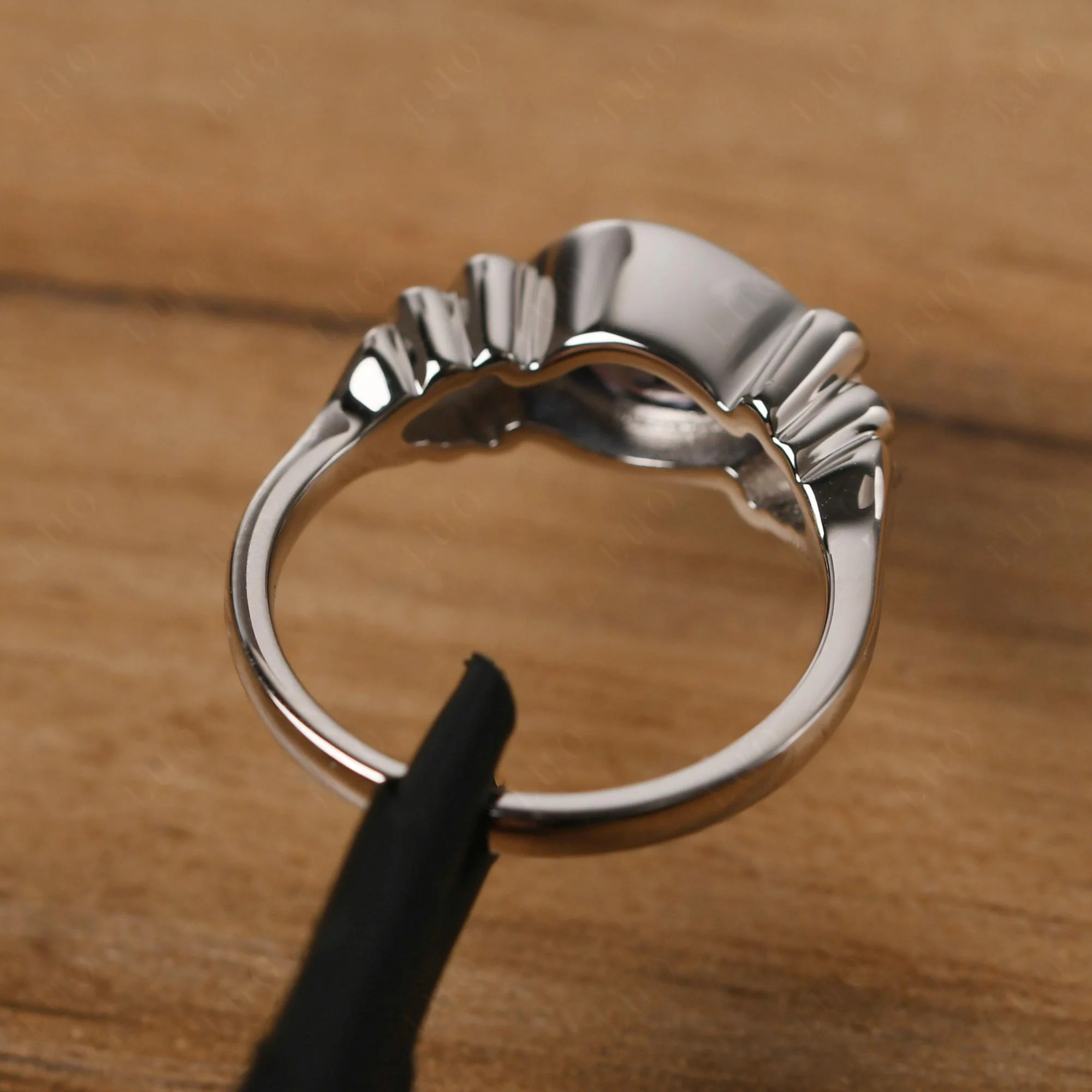 Pear Shaped Alexandrite Scroll Ring - Image 13