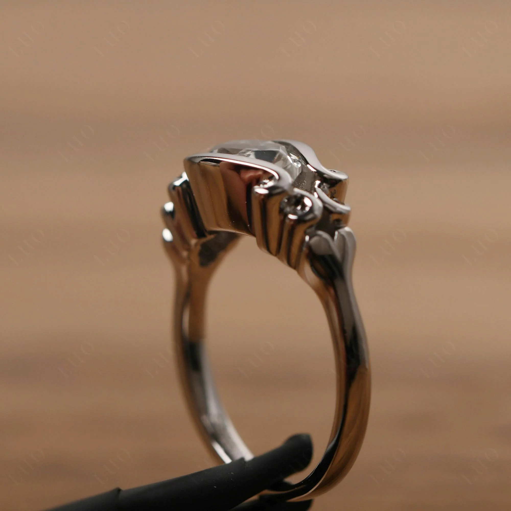 Green Amethyst Scrollwork Ring - Image 13