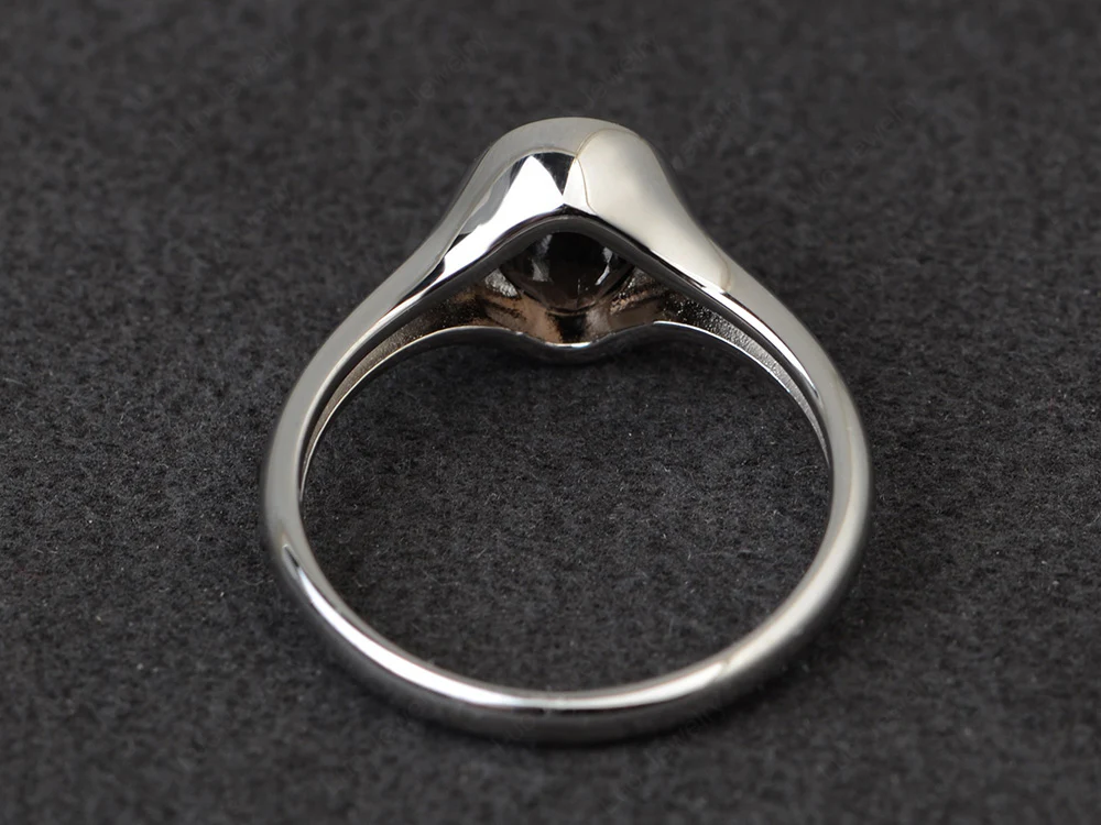Simple Oval Bezel Set Smoky Quartz Ring - Image 3