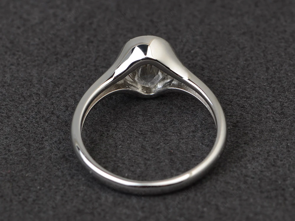 Simple Oval Bezel Set White Topaz Ring - Image 3