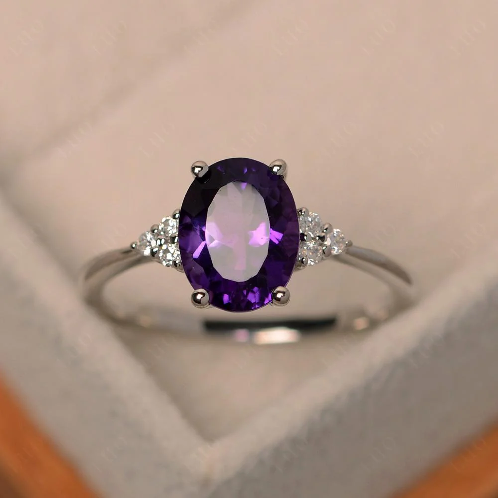 Simple Oval Amethyst Ring - Image 10