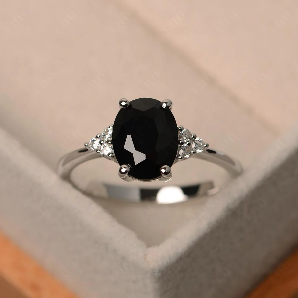 Simple Oval Black Spinel Ring - Image 10