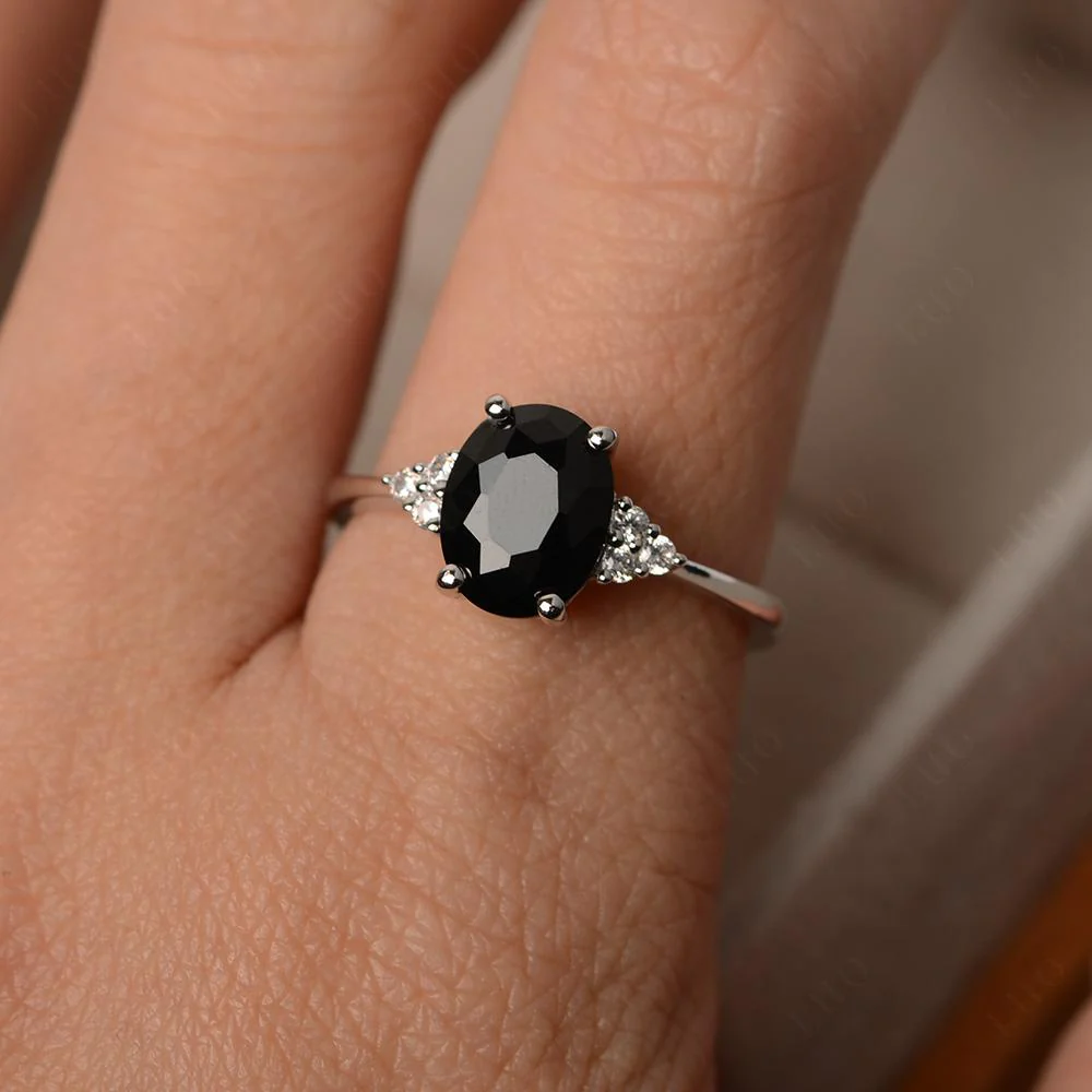 Simple Oval Black Spinel Ring - Image 13