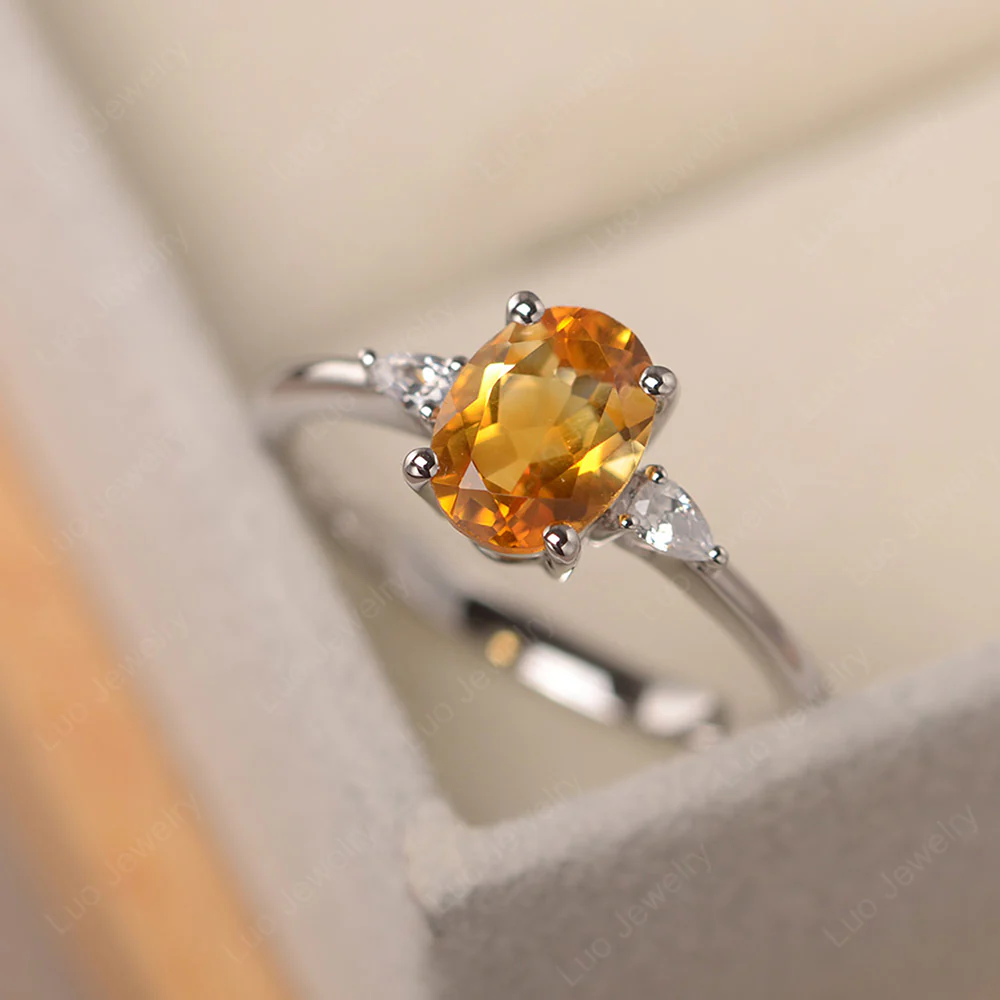 Simple Oval Cut Citrine Ring