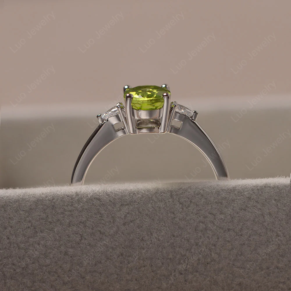Peridot Oval Engagement Ring - Image 5
