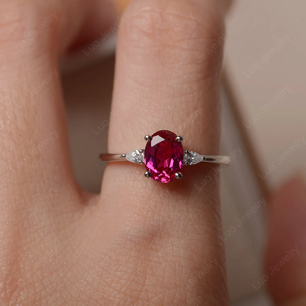 Simple Oval Cut Ruby Ring - Image 6