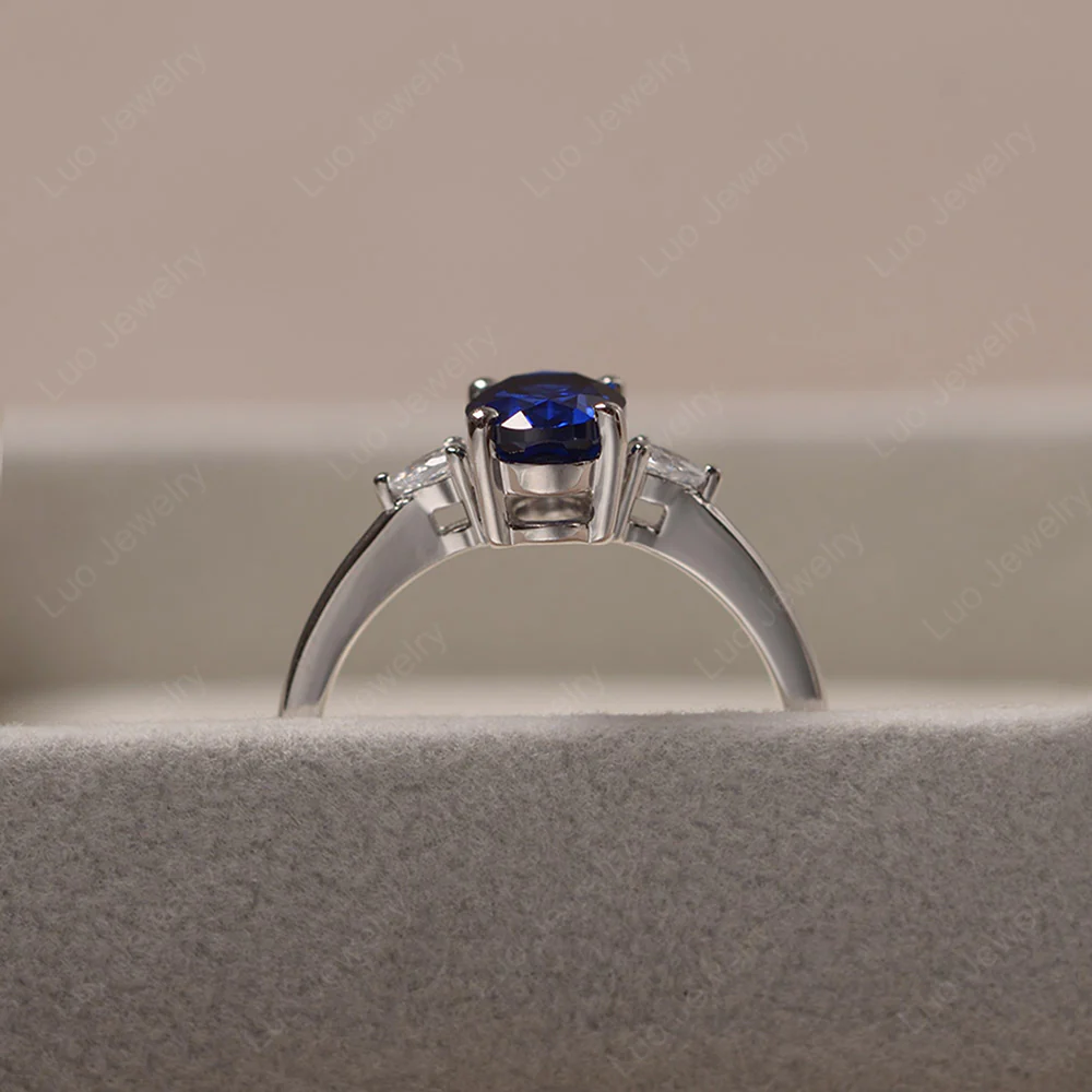 Sapphire Oval Engagement Ring - Image 5