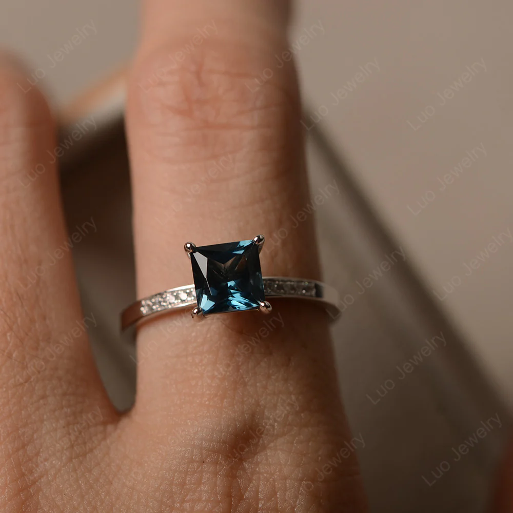 Simple Princess Cut London Blue Topaz Ring - Image 3